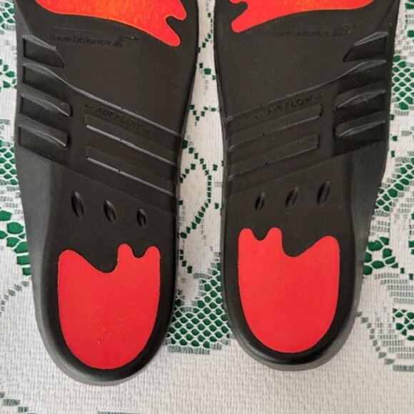 New Balance Pressure Relief IPR303 Insoles W8.5/M7 - Picture 5 of 14